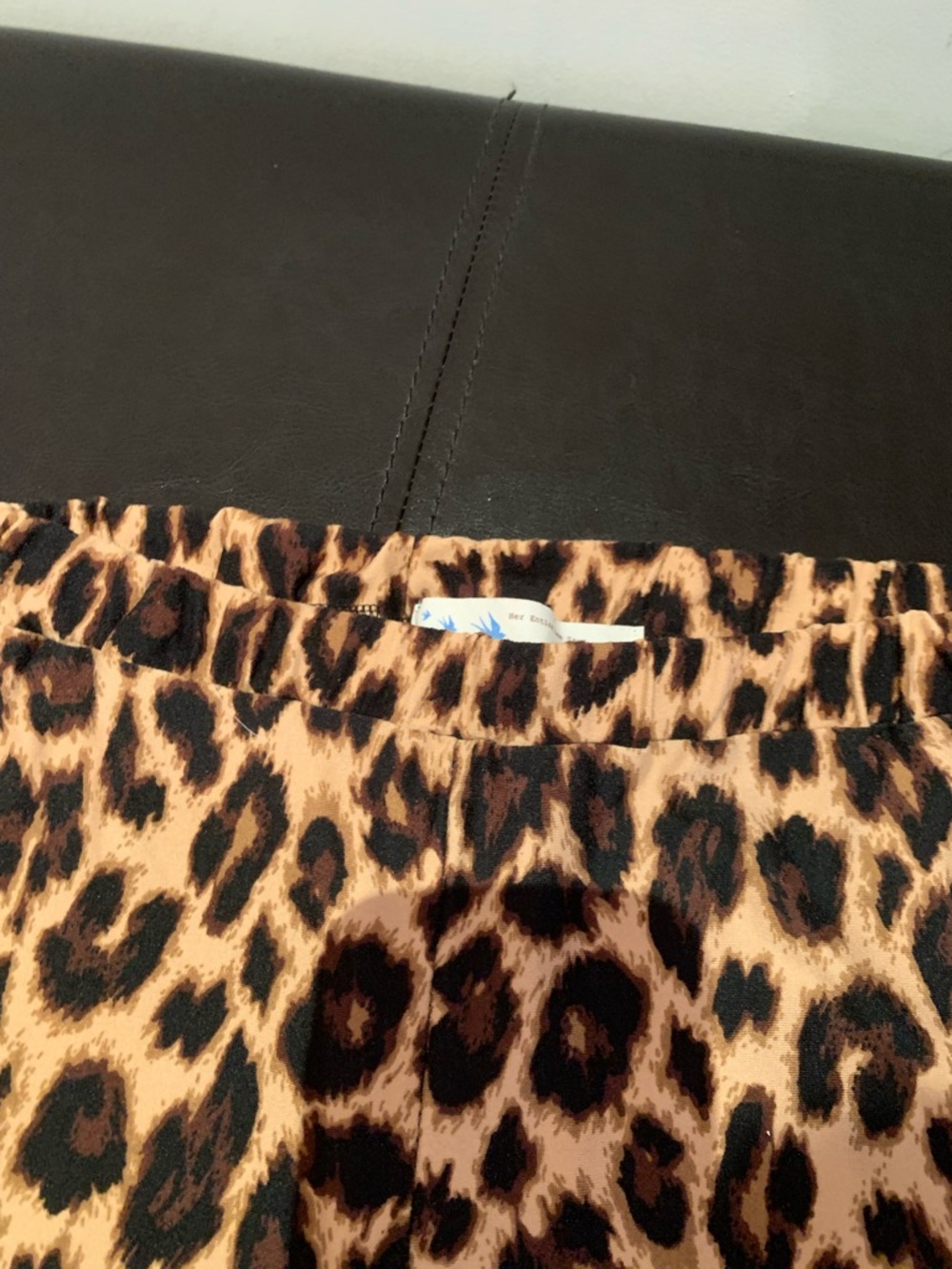🌸GRACE🌸LEOPARD STRETCH WAIST BIKE SHORT. NWT. NEVER WORN! - Picture 5 of 7